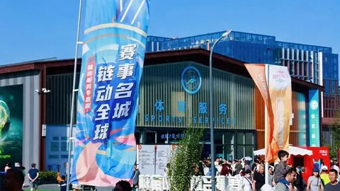 拜仁125周年庆典：2月27日安联球场上演红白光影盛宴